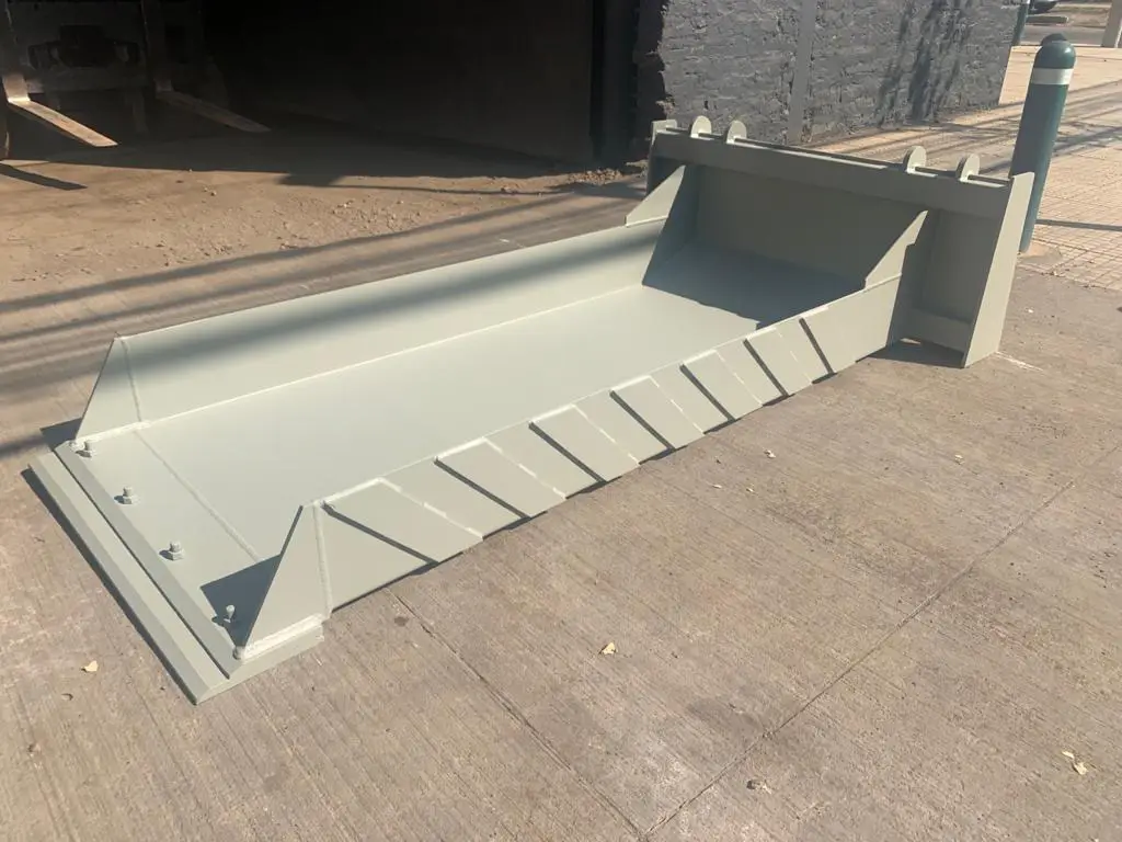 Balde Especial mini cargador