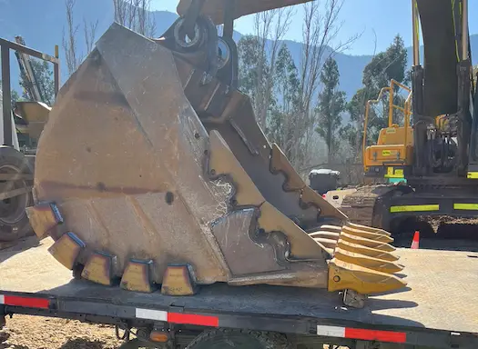 Refuerzo balde excavadora